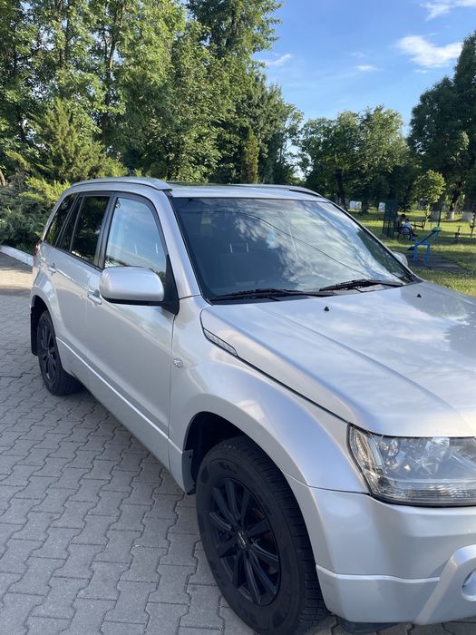 Suzuki Grand Vitara 1.9 DDiS 129 CP 4x4, an 2009 - 5.600 € negociabil