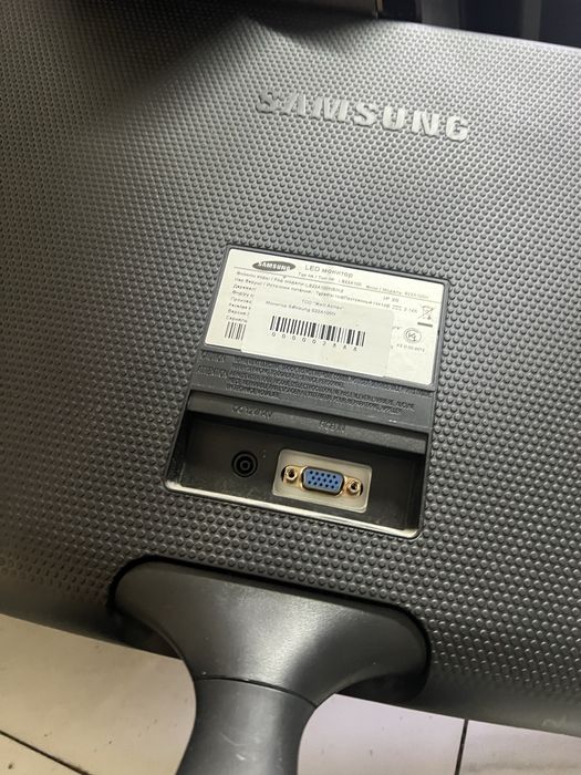 Мониторы рабочие  ..