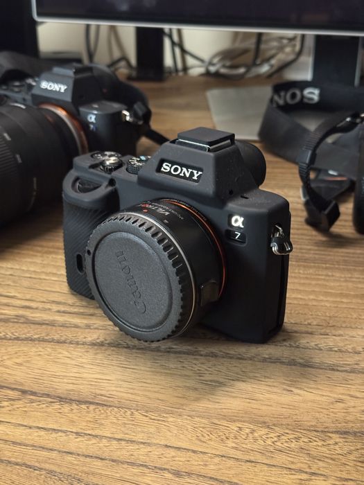 sony a7 sll  продажа / обмен обьективы есть.
