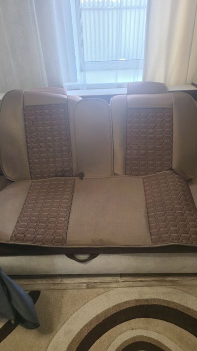 Продам чехлы универсальные