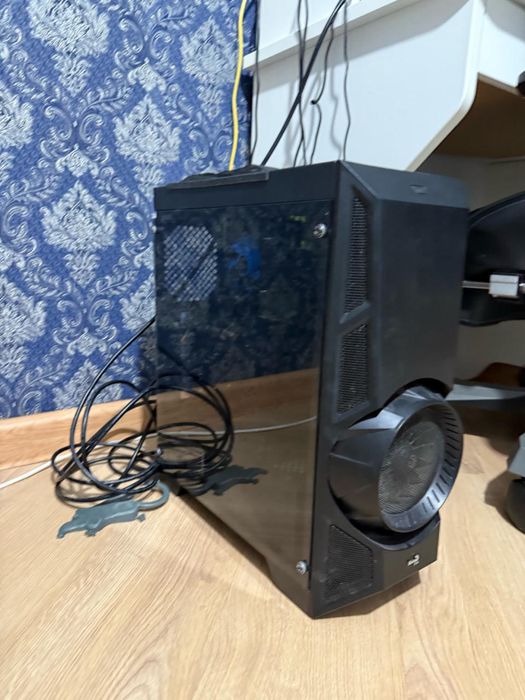 Компьютер все вместе