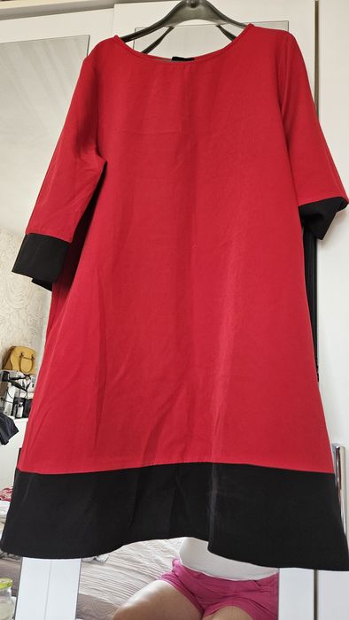 Рокля червена с подарък