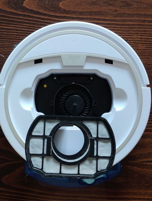 Робот-пылесос RS300