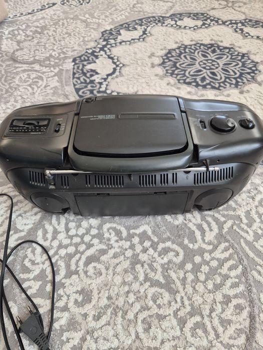 LG магнитофон. Оригинал.