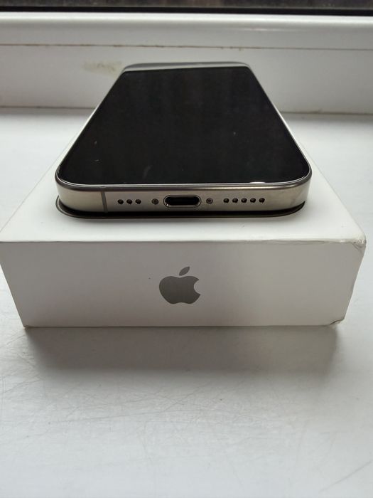 iPhone 15 pro 128Gb