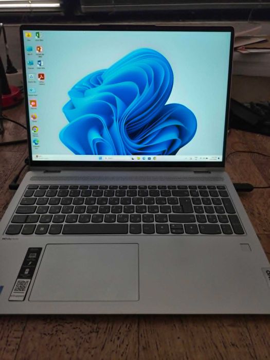 Лаптоп втора употреба Lenovo Flex i5-1235U,16GB RAM, 512GB SSD