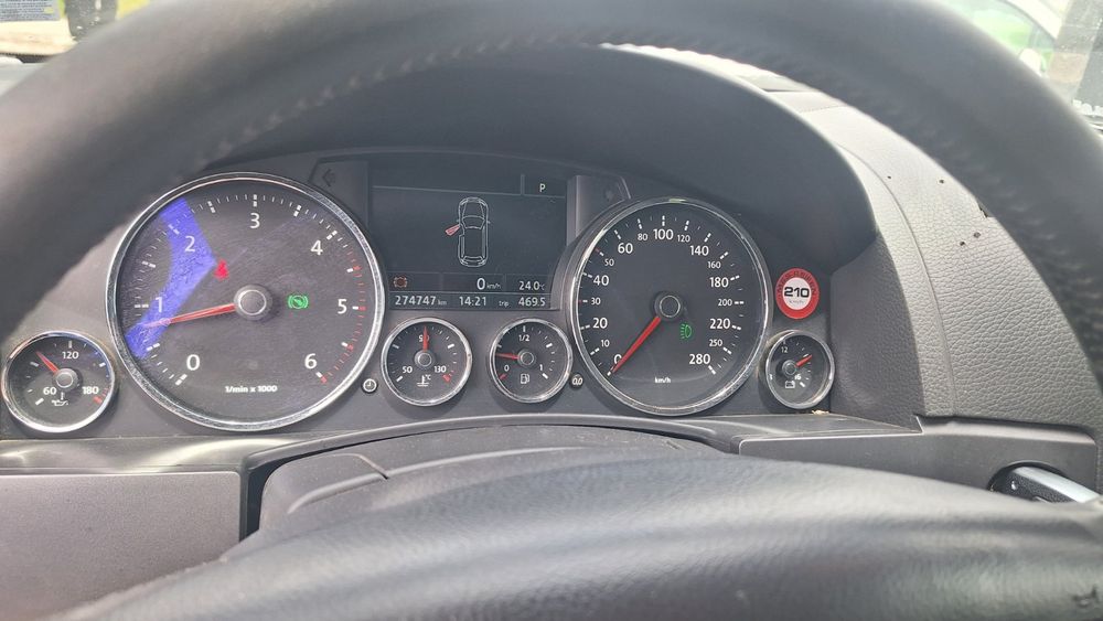 VW Touareg 3.0 Facelift,224 к.с. , BKS мотор ,60 броя на части