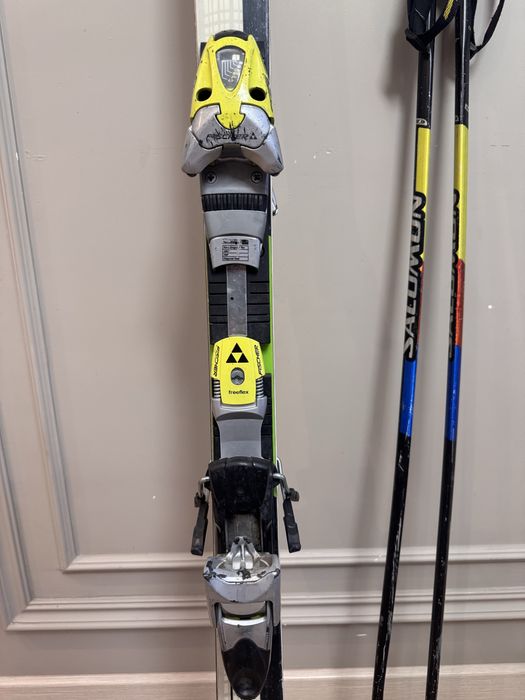 Лыжи спортивные, трассовые, слалом.