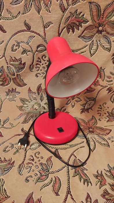 Настольная лампа рабочия