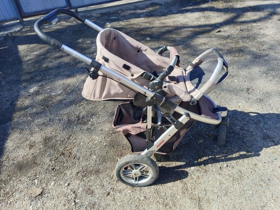 Продаю детскую коляску