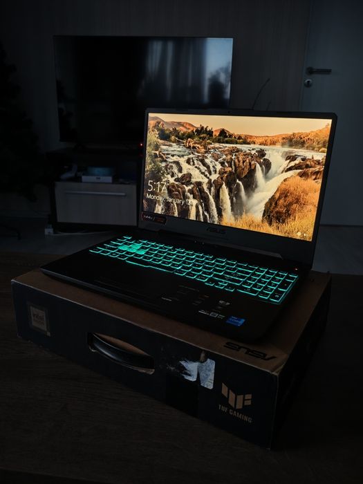 Vând Laptop ASUS TUF F15