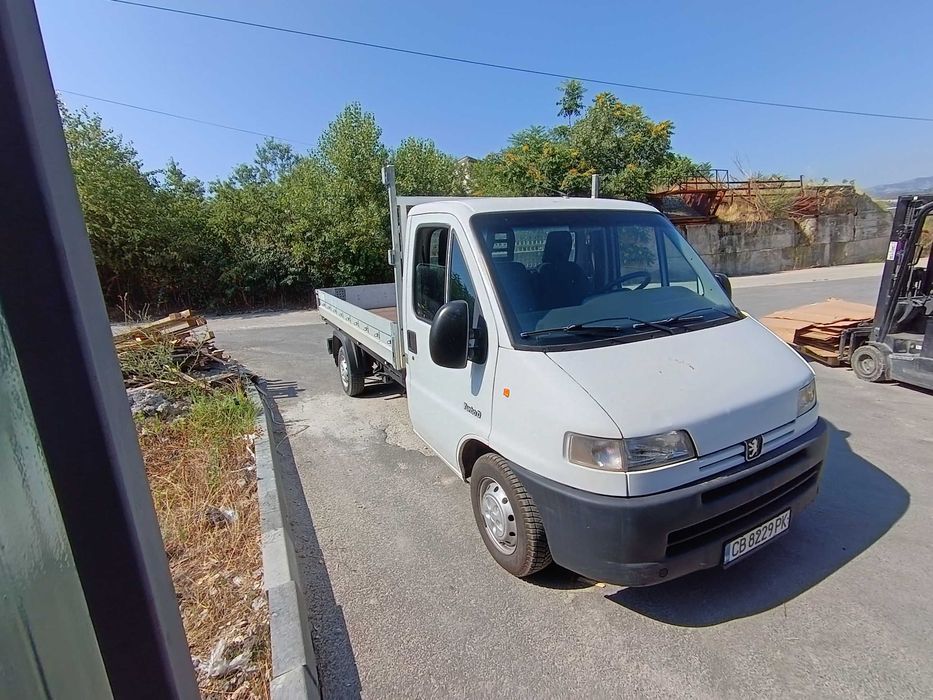 Продавам Peugeot boxer 2.5 tdi