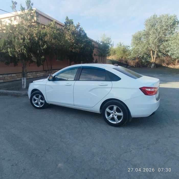 Lada vesta sedan