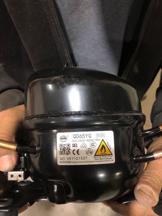 Холодилник витринные музлатгич витрина Muzlatgich vitrina