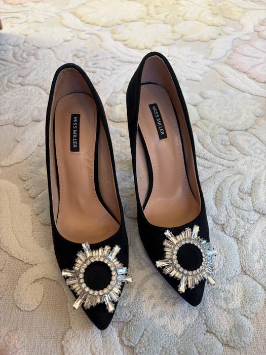 Эффектные вечерние туфли Miss Miller