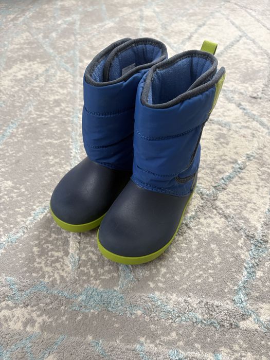 Резиновые утепленные сапоги Crocs 25р