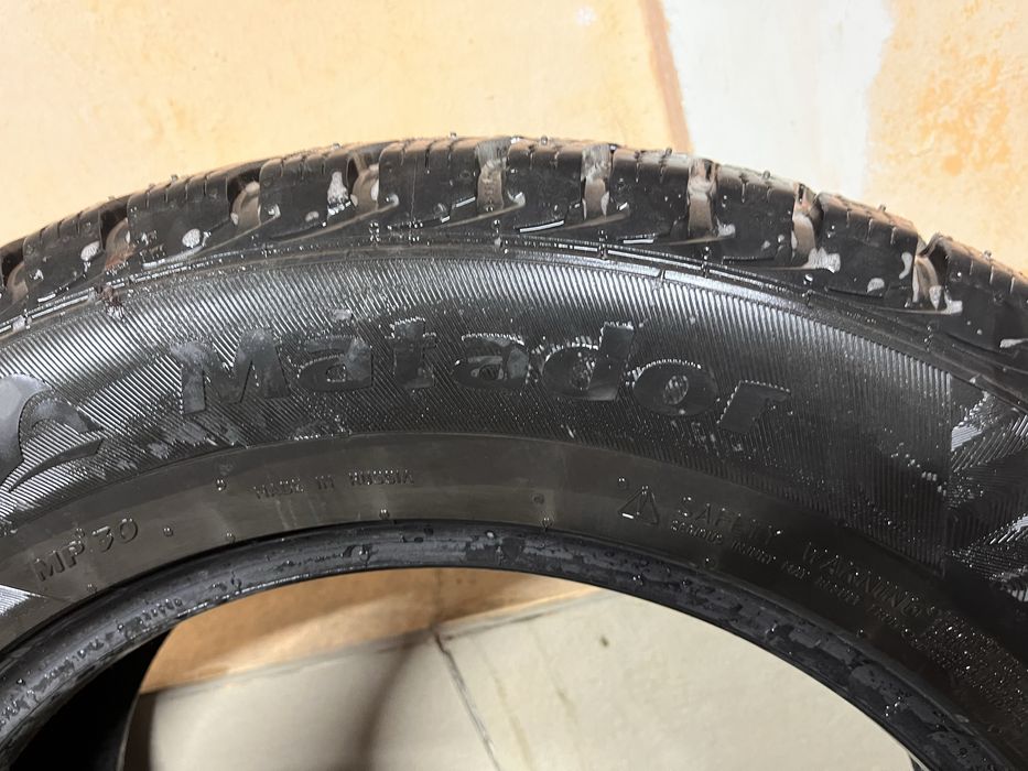 Продам шины шипованые 225 65 R17