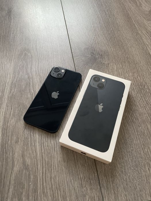 iPhone 13 в отличном состоянии