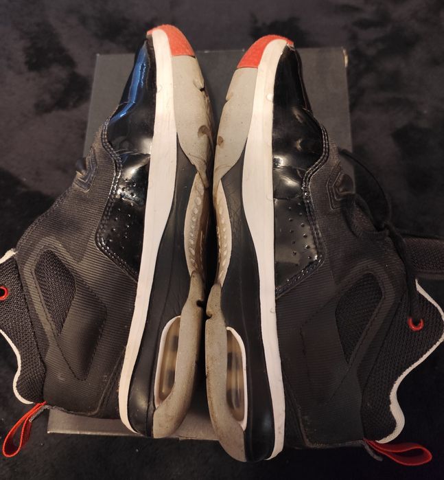 Adidași Jordon măsură 38