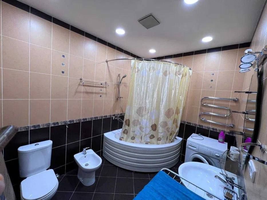 Продается 4х комнатная квартира.Габус