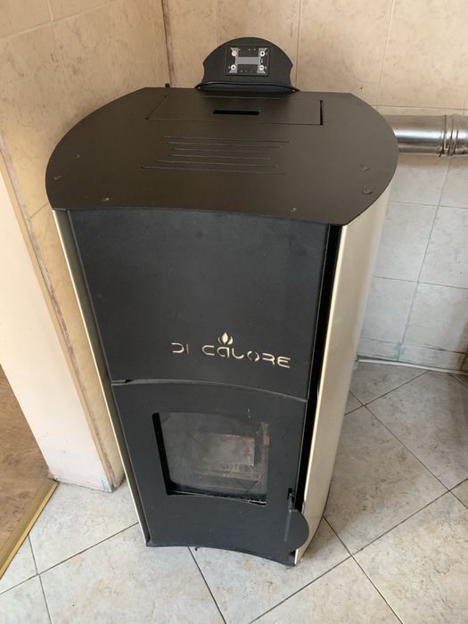 Пелетна камина Di Calore 13 kW с 4 бр радиатори
