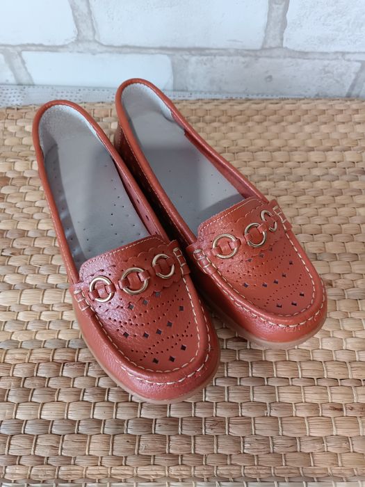 Летние туфли  кожаные