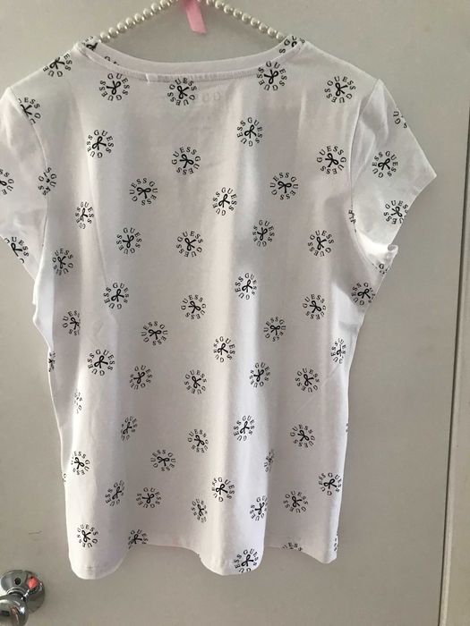 Нова оригинална тениска на Guess-USA