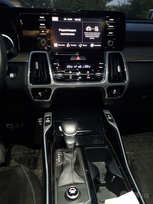 Kia Sorento 2023 yil oq zemchuk