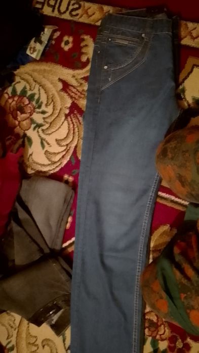 Янги Сифатли Курткалар Доконда Остатка колган