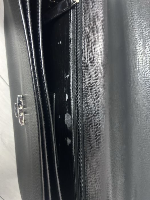 Geanta S.T. Dupont Paris cu defect