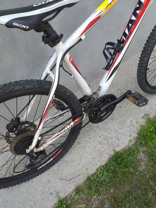 Bicicleta de vânzare