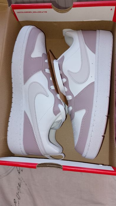 Нови маратонки Nike