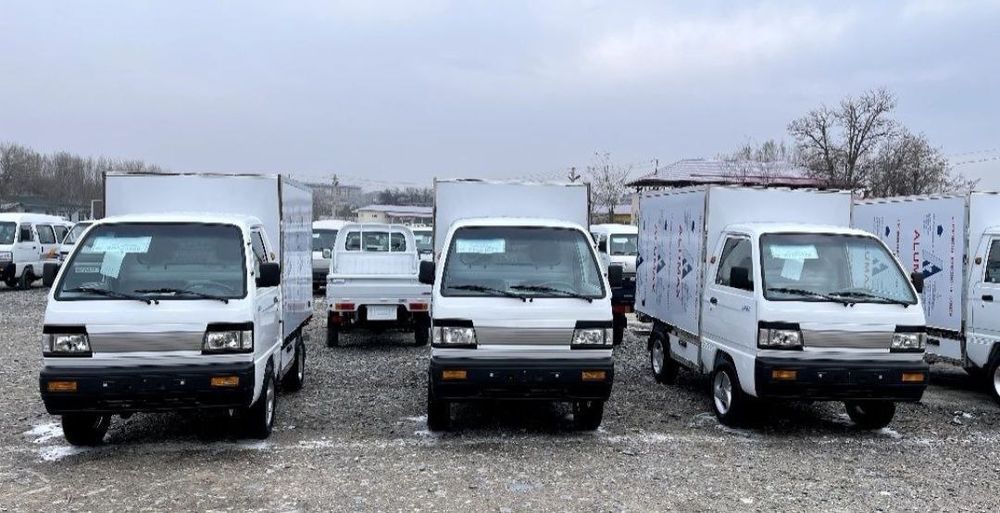 Barcha turdagi labo mashinalar bor.