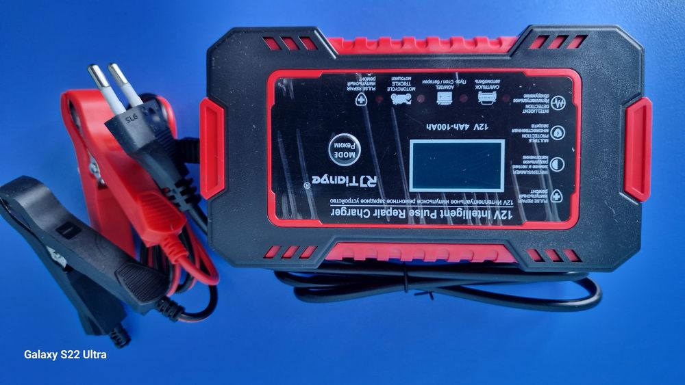 Зарядно за акумулатори   12V