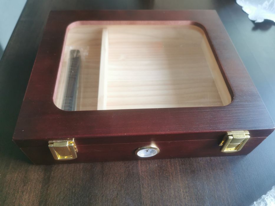 Пепелник за пури