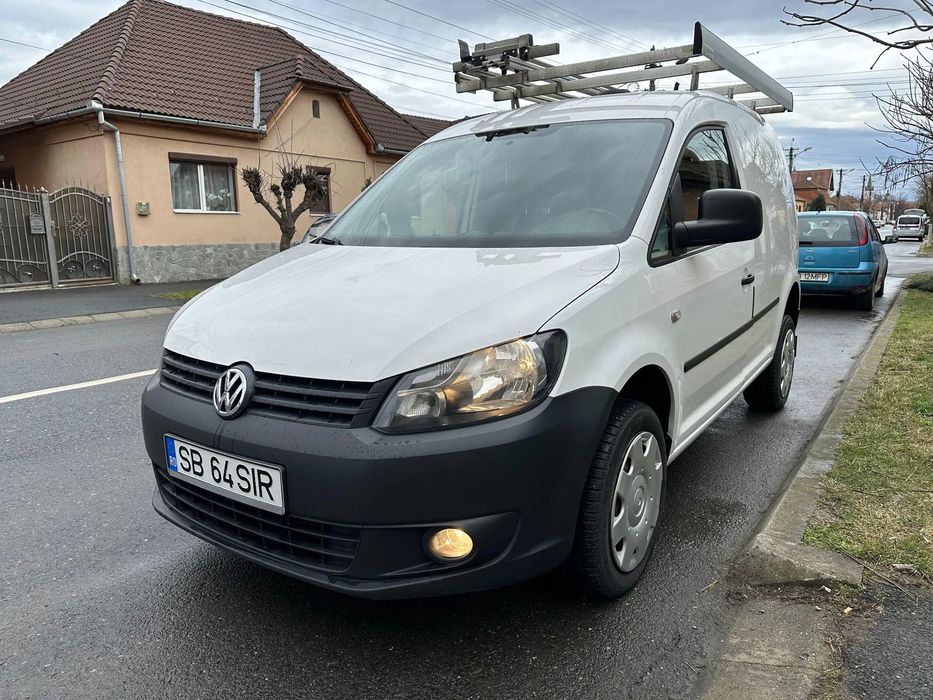 Volkswagen Caddy 2.0 TDI 4Motion - utilitara, rafturi, suport scara