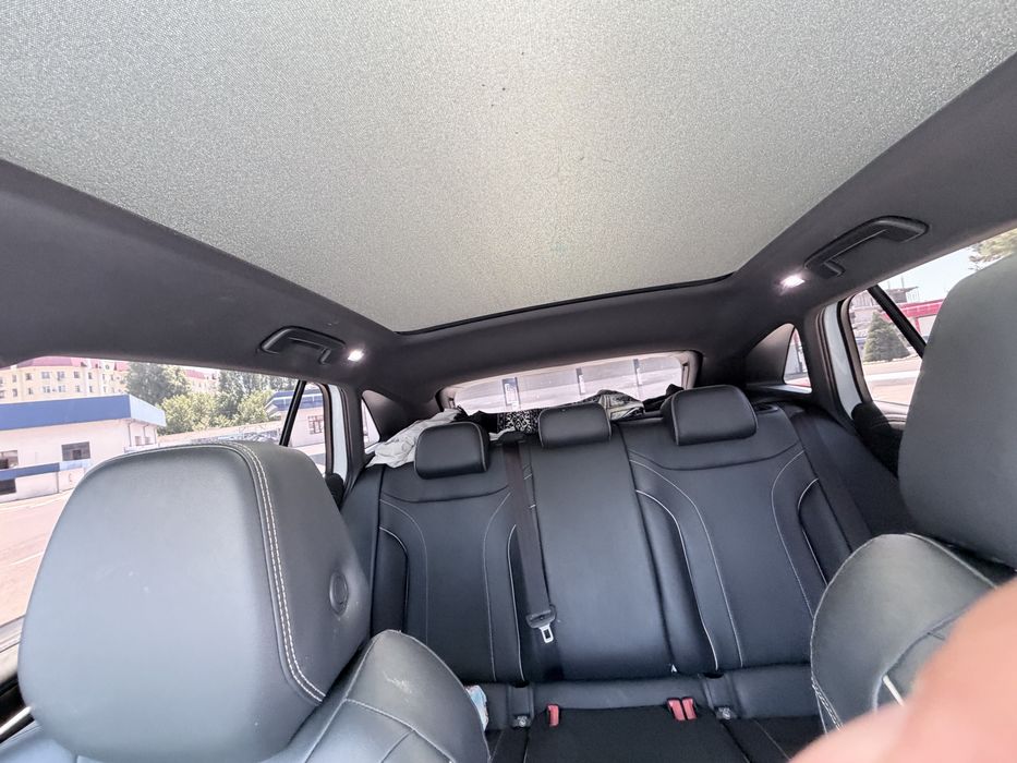Volkswagen ID 4 crozx pure+ sotiladi