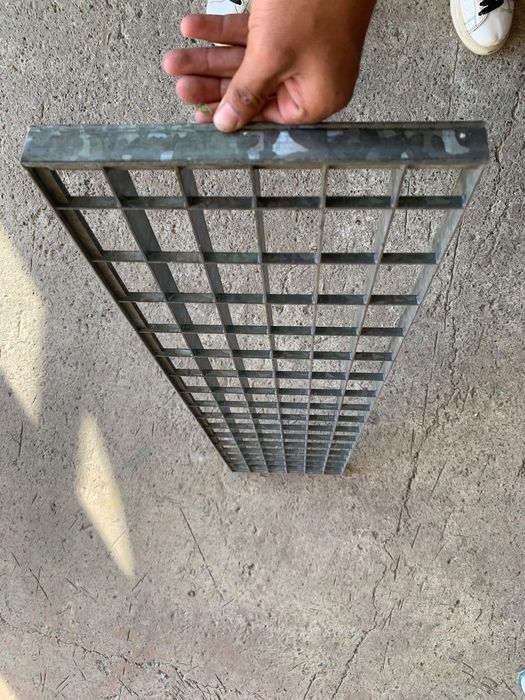 Trepte zincate 847x286