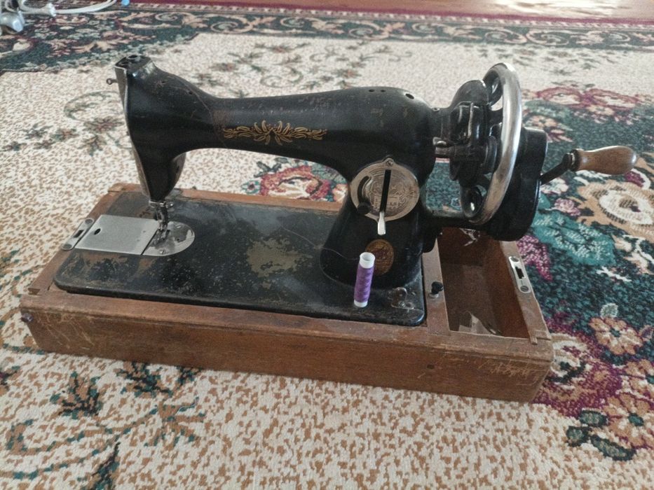 Qol mashin tigip tur moshniy tekserip korin