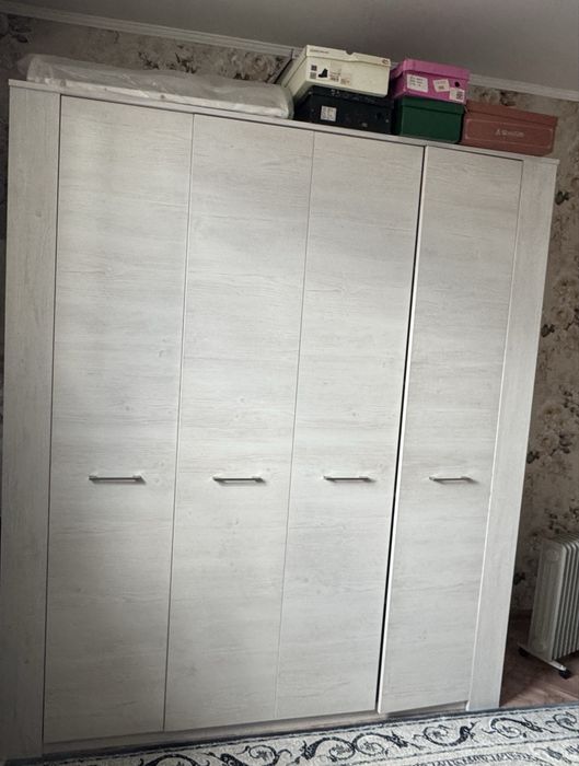 продам спальный гарнитур