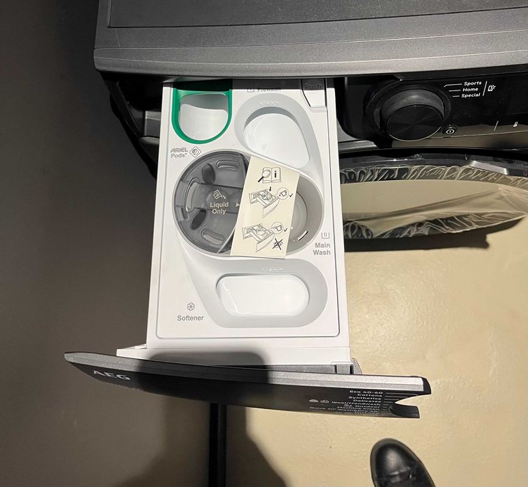 Пералня със сушилня AEG LWR73166OE