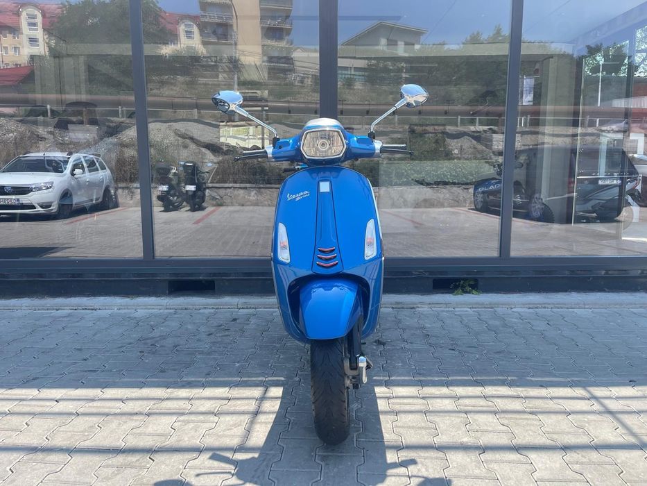 Vespa Sprint - 49 cc - Transport Gratuit - Garantie -