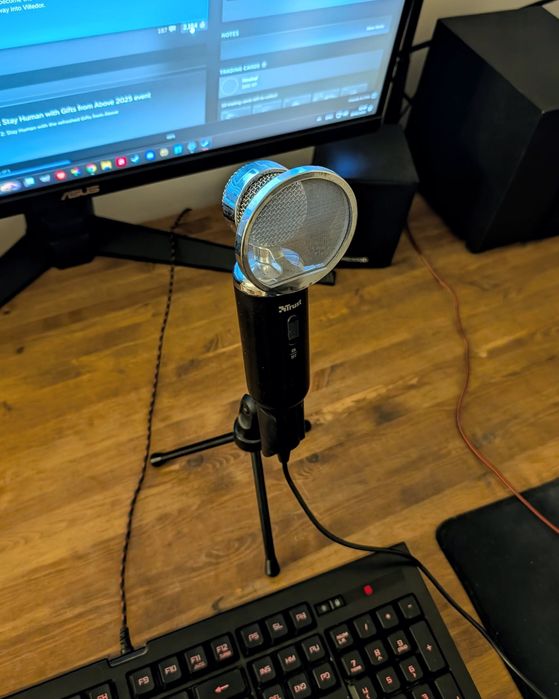 Микрофон настольный Trust