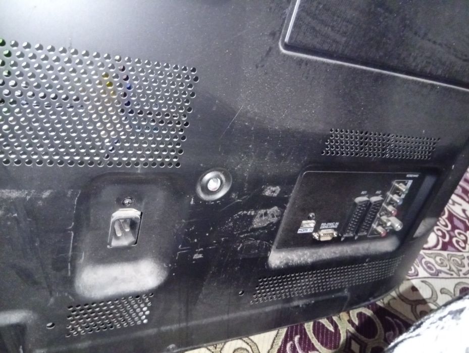 телевизор LG б/у 107[42] см