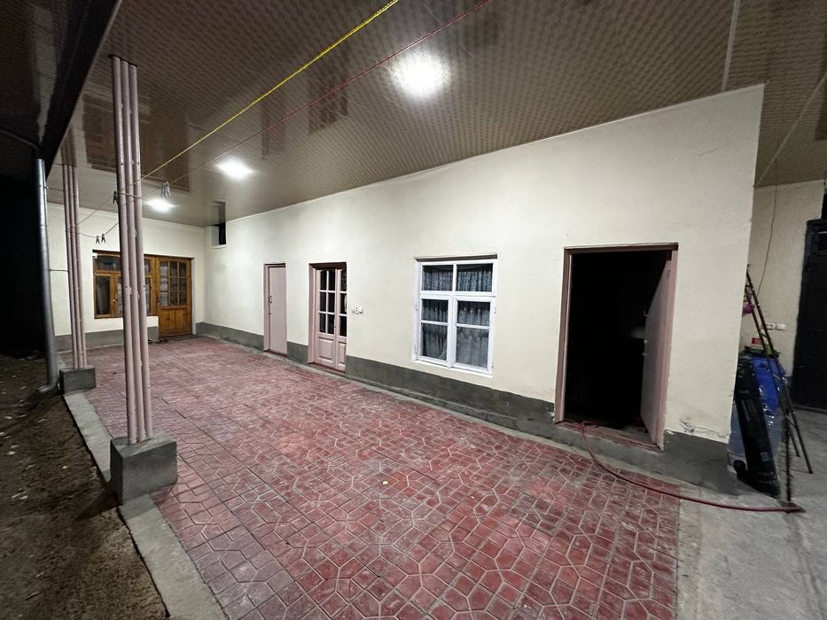 Xovli sotiladi srochna