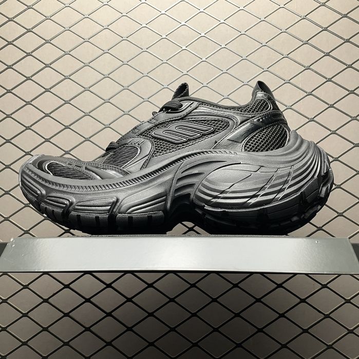 Balenciaga 10xl 2024