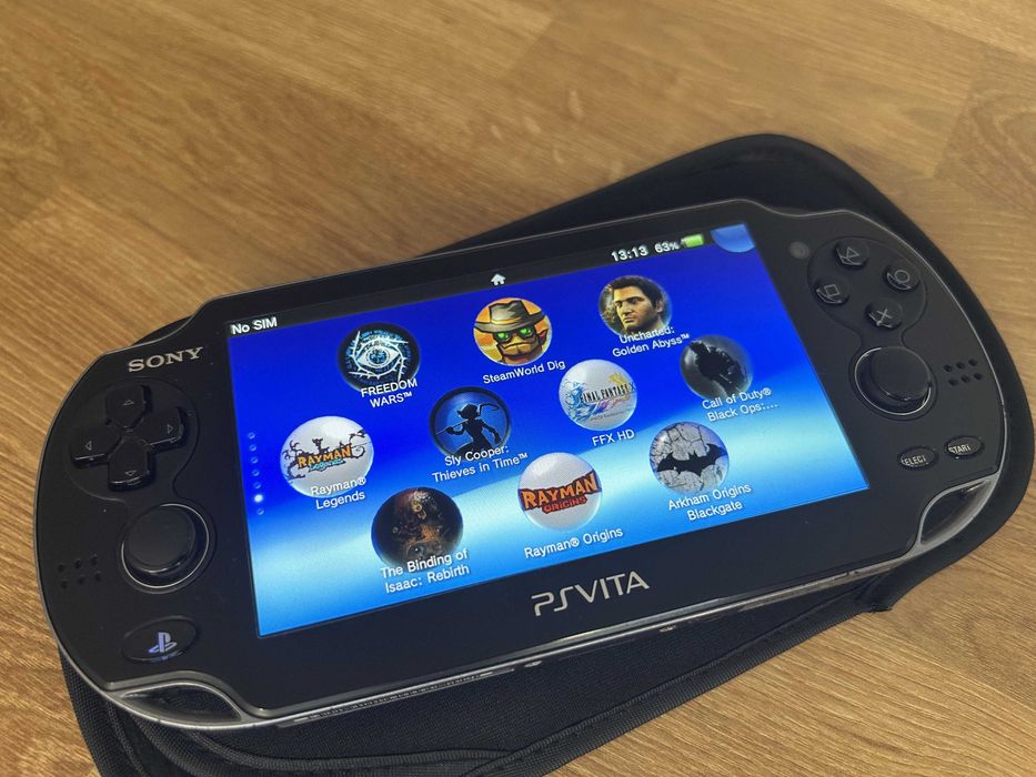 PS Vita OLED Crystal Black modată — 128GB, cel mai bun ecran