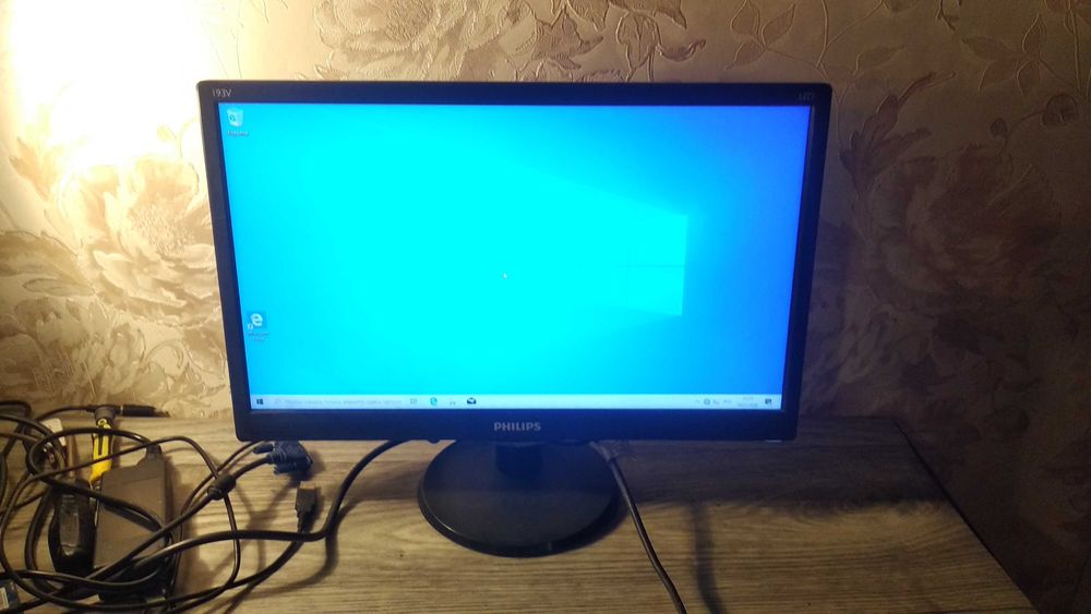 Мониторы 19" Philips, Benq, Aoc