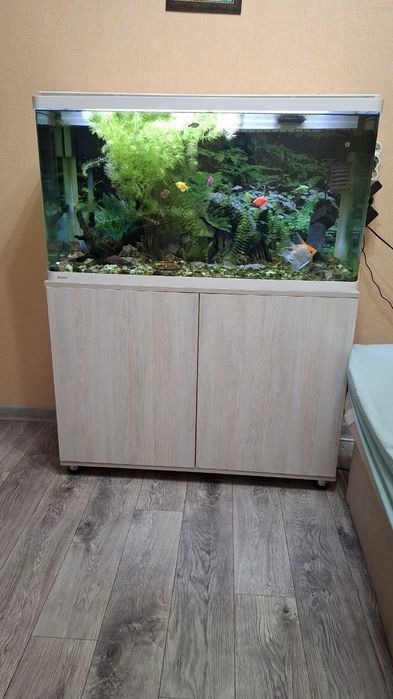Продаётся аквариум