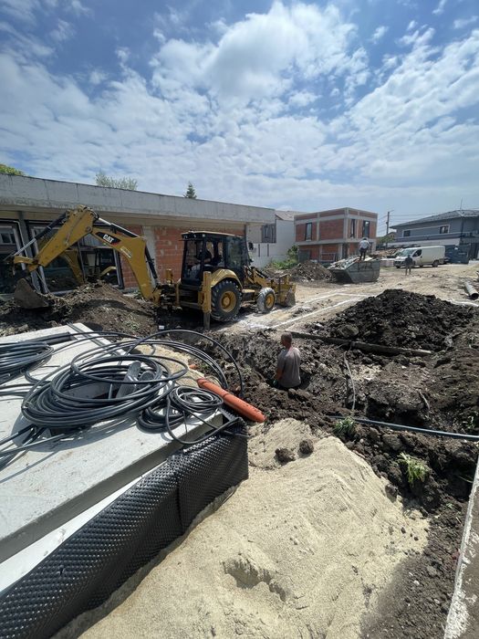 Inchiriez buldoexcavator , mini , bobcat